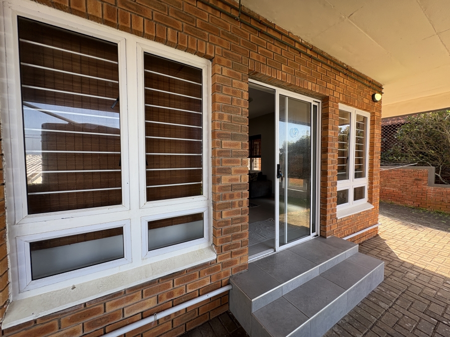 6 Bedroom Property for Sale in Cintsa East Eastern Cape